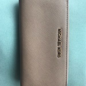 Michael Kors wallet